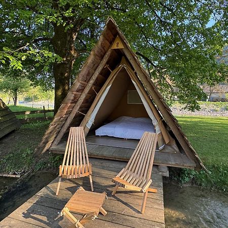 Kamp na Otoku Hotel Ljubno Bagian luar foto