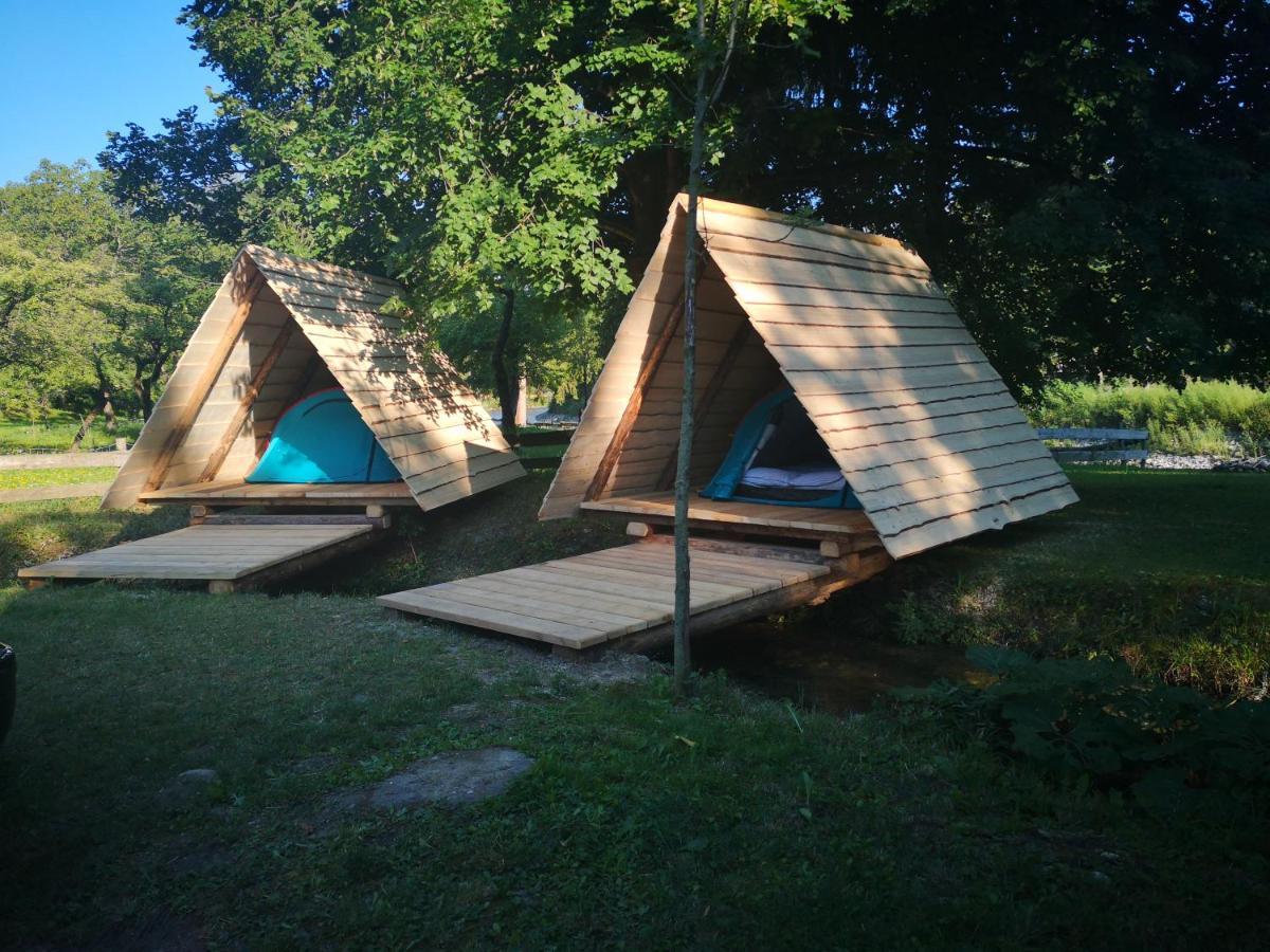 Kamp na Otoku Hotel Ljubno Bagian luar foto