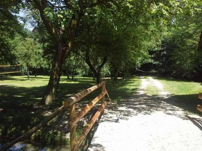 Kamp na Otoku Hotel Ljubno Bagian luar foto