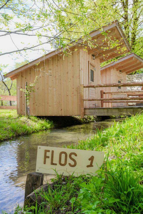 Kamp na Otoku Hotel Ljubno Bagian luar foto