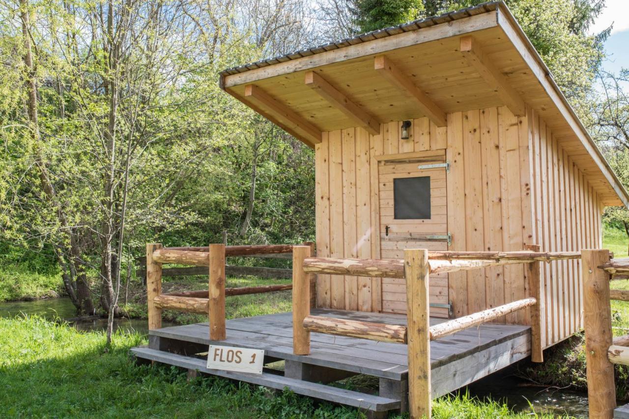 Kamp na Otoku Hotel Ljubno Bagian luar foto
