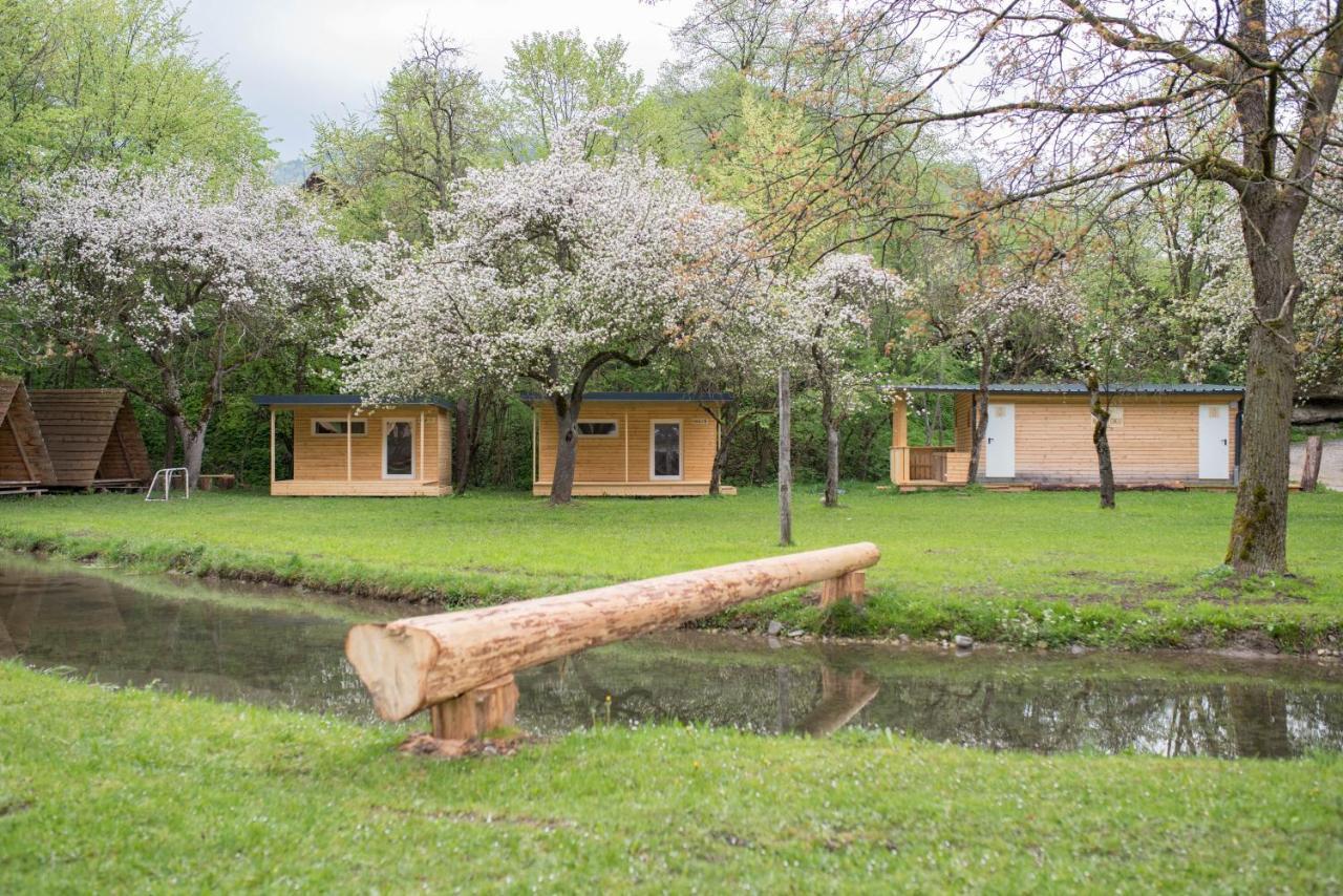 Kamp na Otoku Hotel Ljubno Bagian luar foto