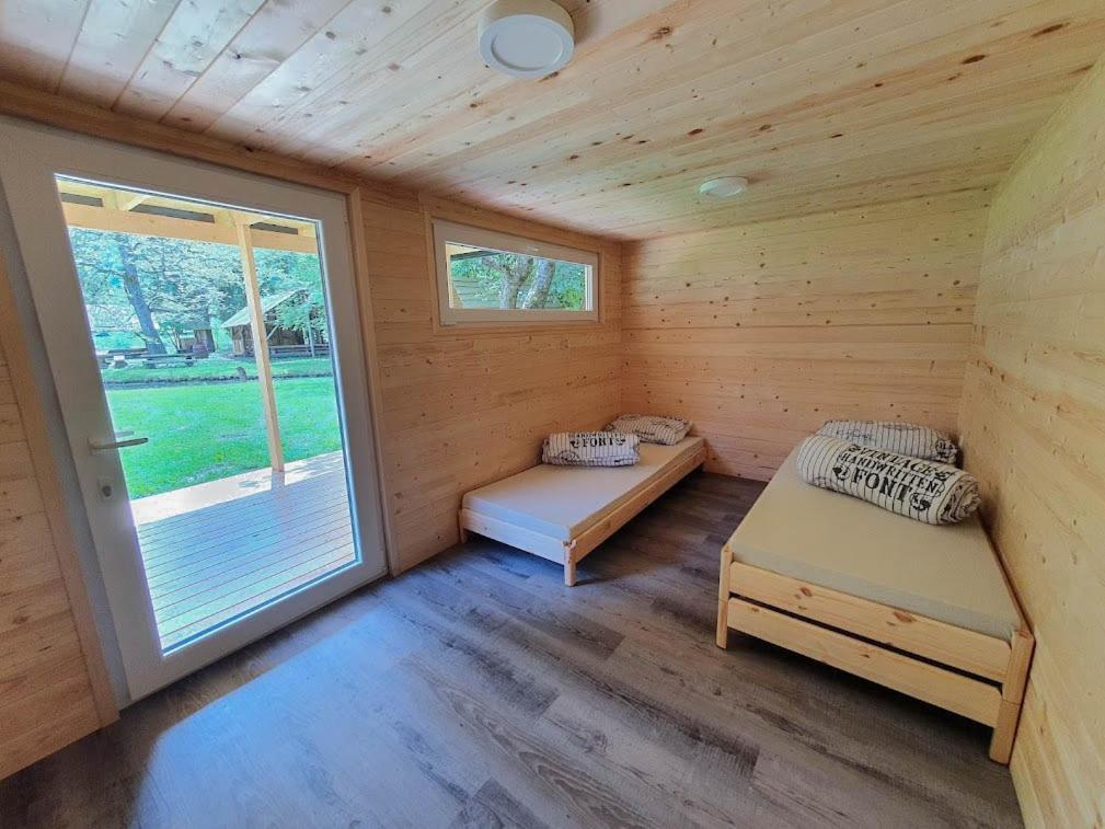Kamp na Otoku Hotel Ljubno Bagian luar foto