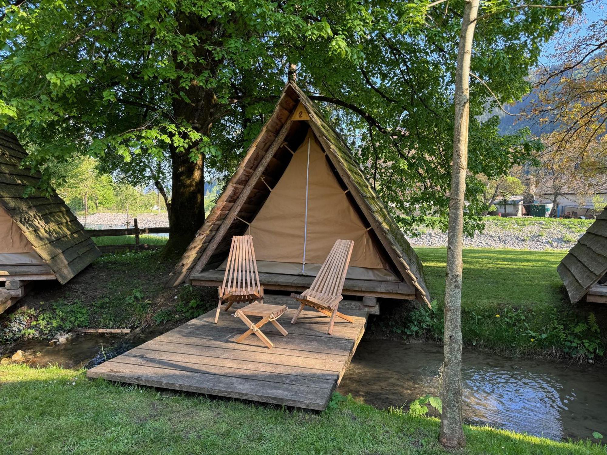 Kamp na Otoku Hotel Ljubno Bagian luar foto